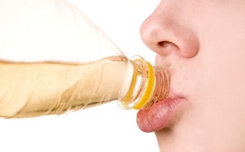 女人延缓衰老的4个习惯 饮食多吃这五大食物